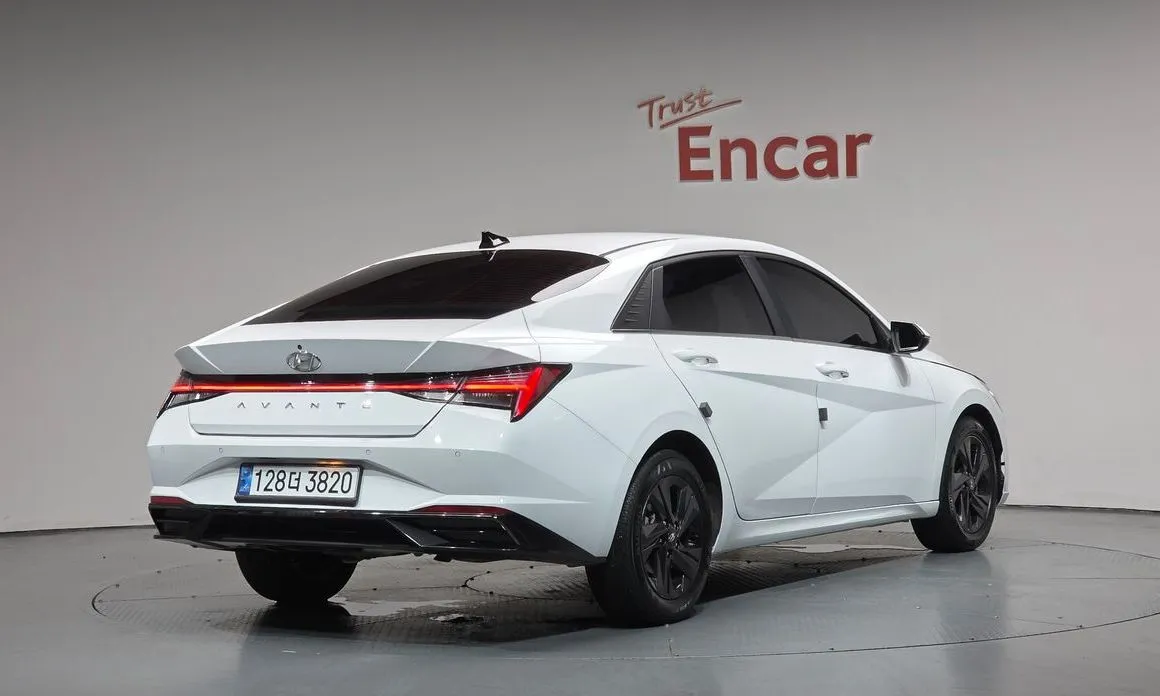 Hyundai AVANTE — фото 2