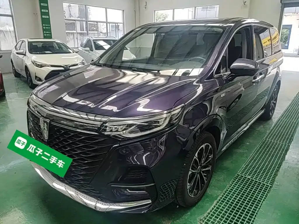 Roewe iMAX8 — фото 1