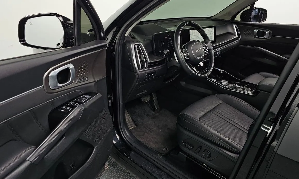 Kia Sorento — фото 10