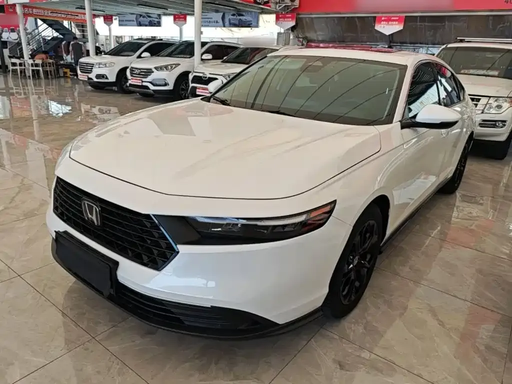 Honda Accord — фото 1