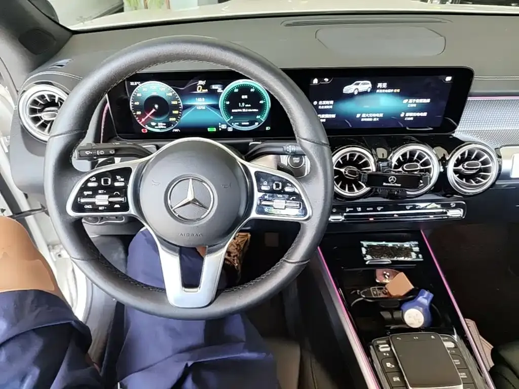 Mercedes-Benz EQB — фото 2