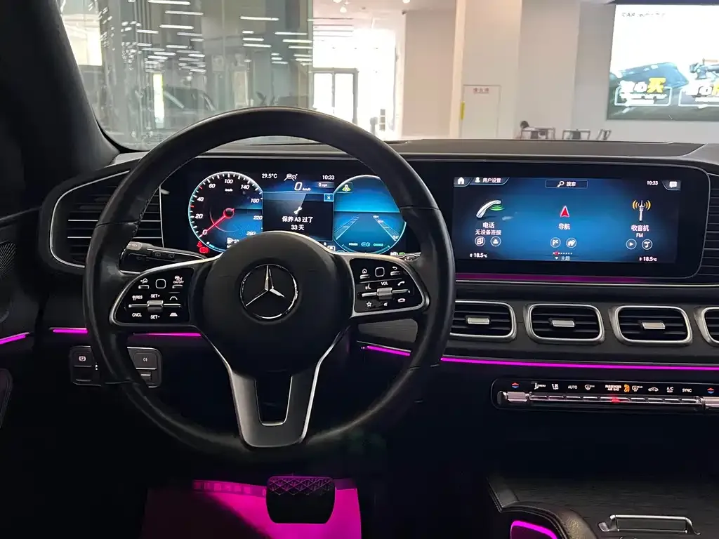 Mercedes-Benz GLS — фото 4
