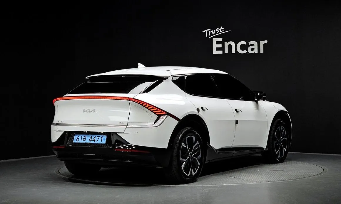 Kia EV6 — фото 10
