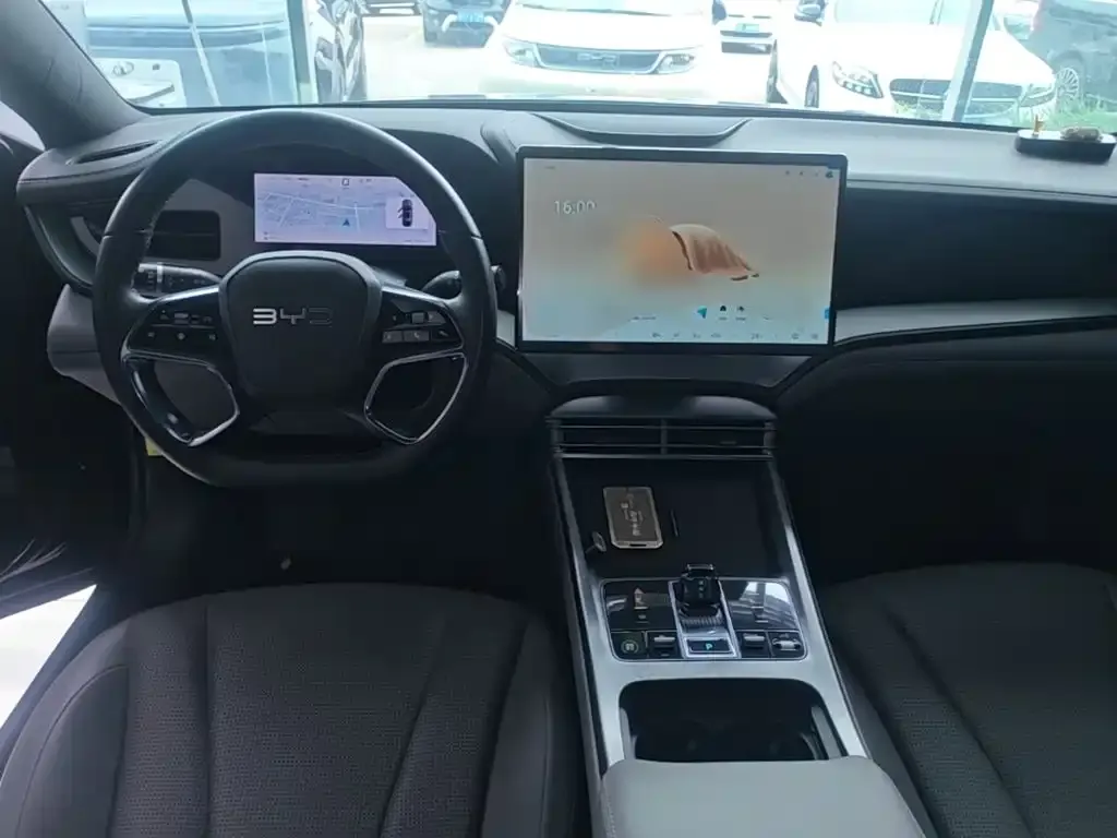 BYD Seal 07 DM-i — фото 2
