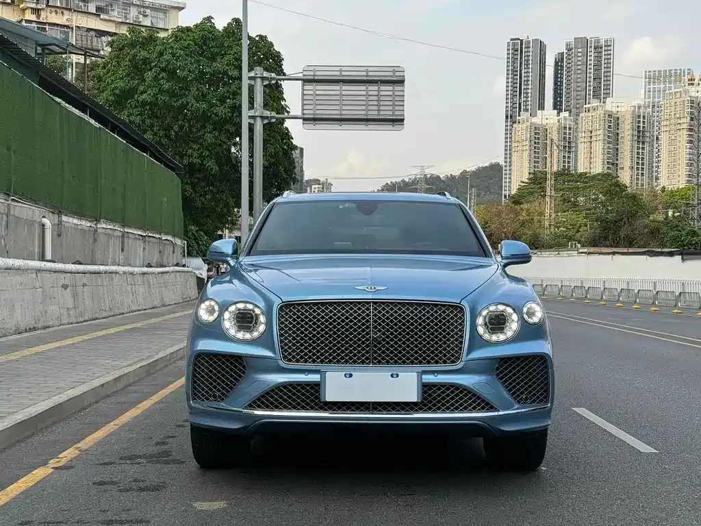 Bentley Bentayga — фото 5