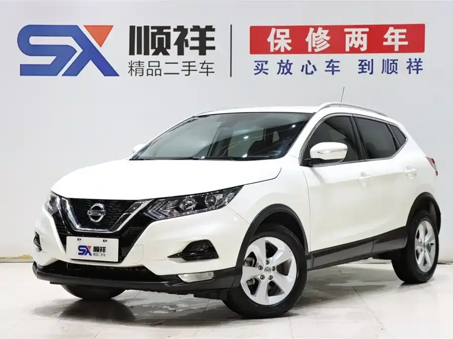 Nissan Qashqai — фото 1