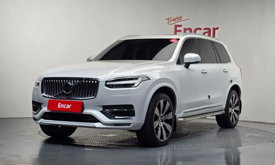 Volvo XC90 — фото 1