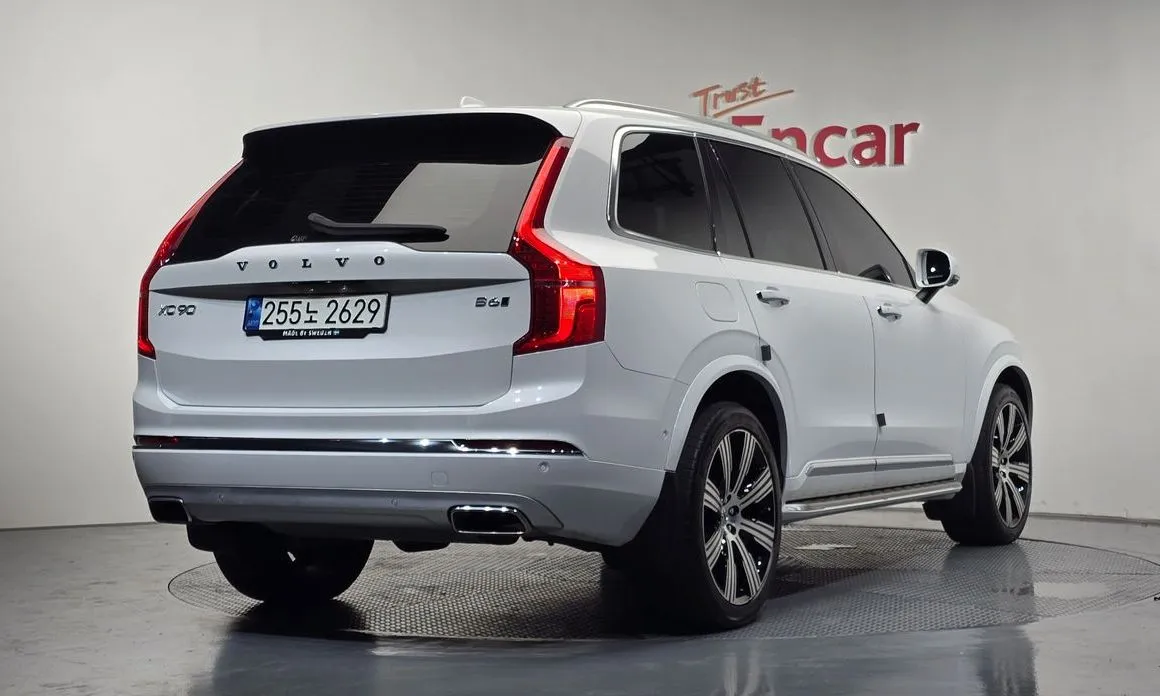 Volvo XC90 — фото 6