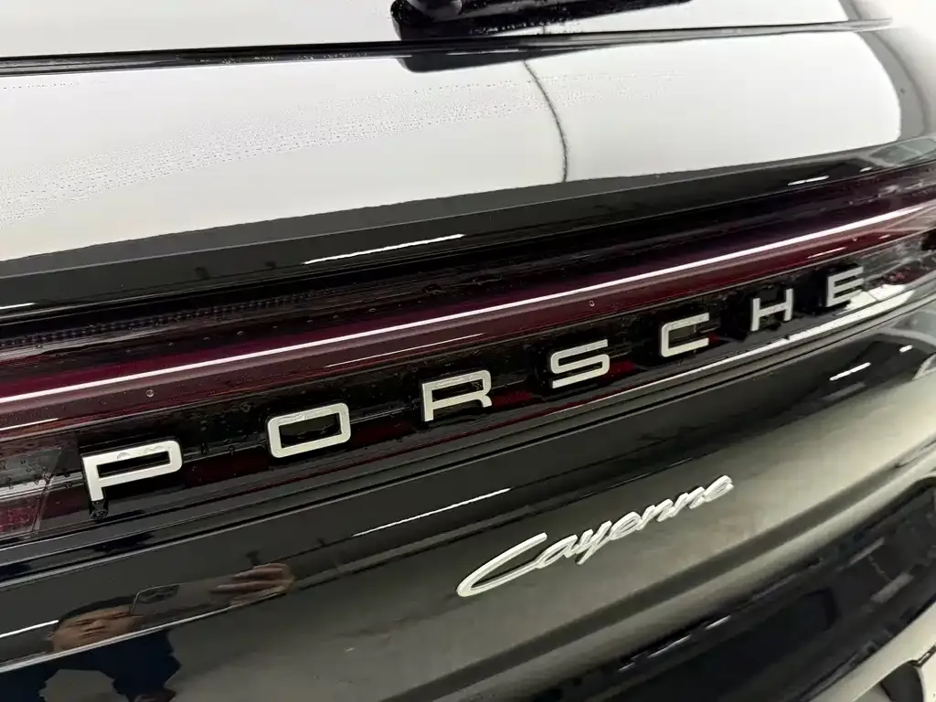 Porsche Cayenne — фото 7