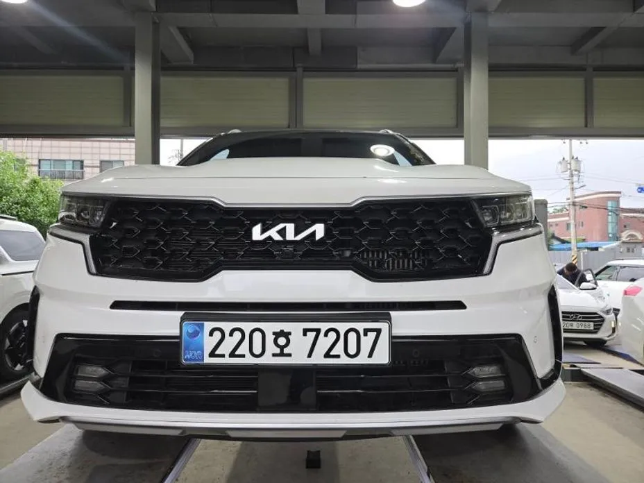Kia Sorento — фото 1