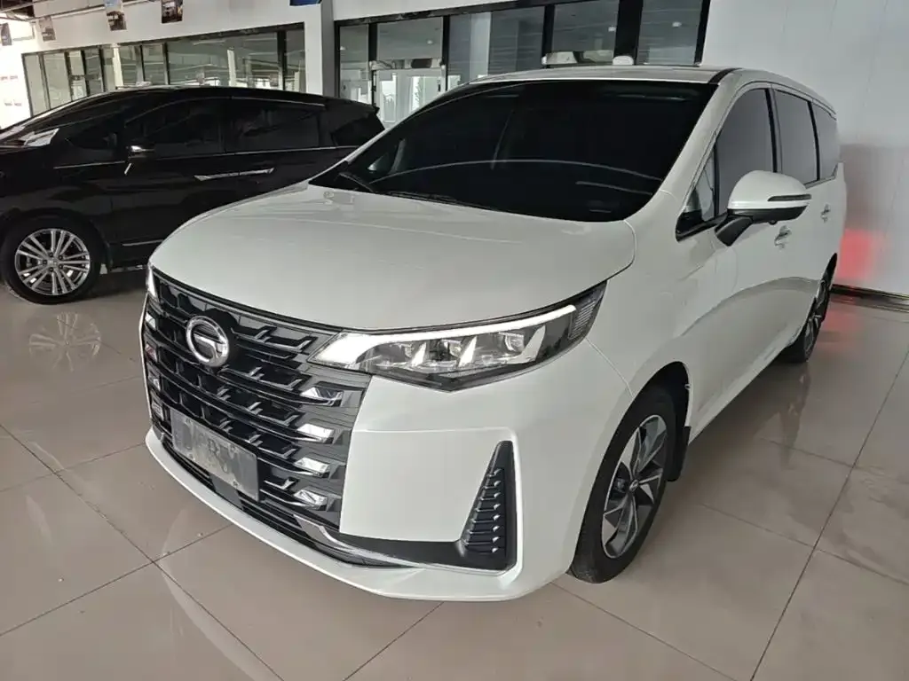 GAC Motor Trumpchi M6 — фото 10