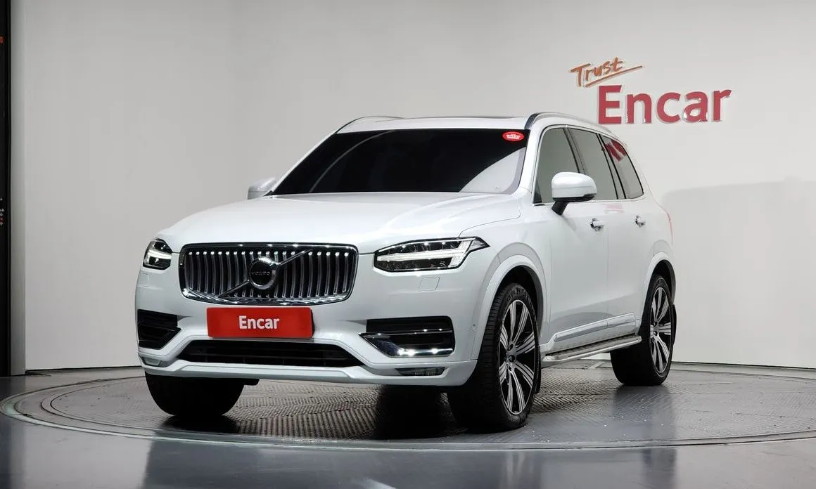 Volvo XC90 — фото 1