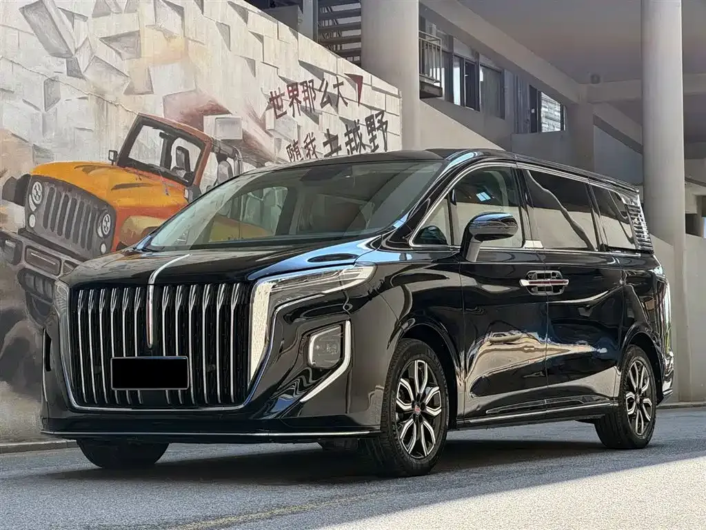 Hongqi HQ9 — фото 1