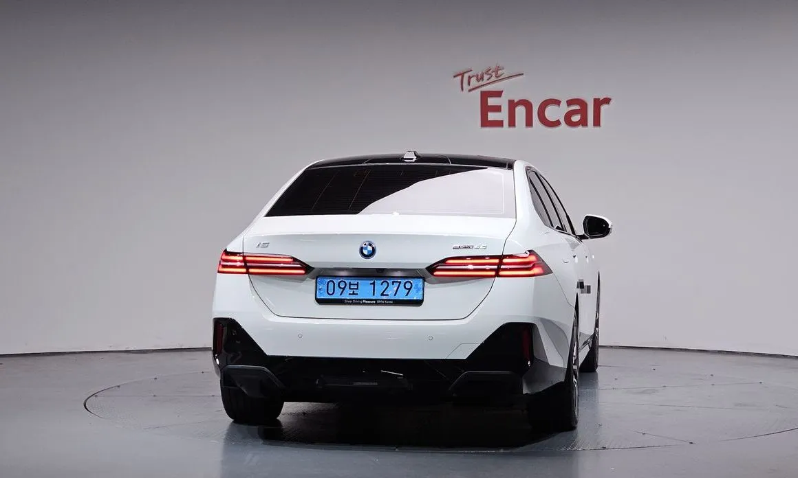 BMW i5 — фото 4