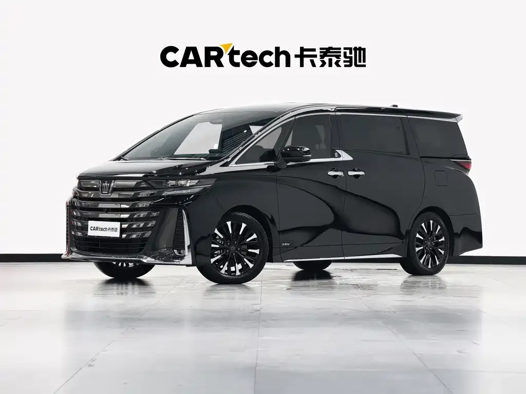Toyota Alphard — фото 1