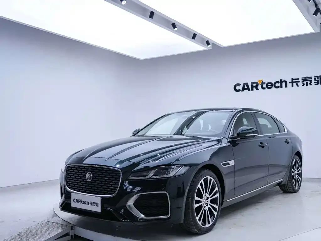 Jaguar XFL — фото 10