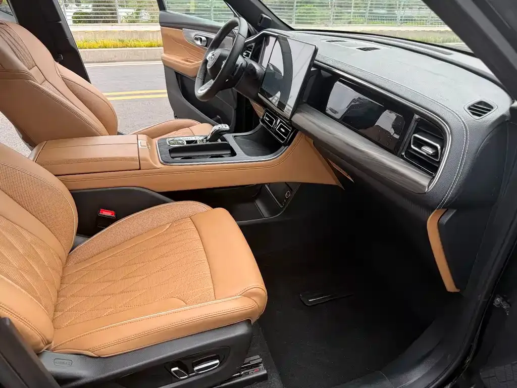 GAC Motor Trumpchi GS8 — фото 3