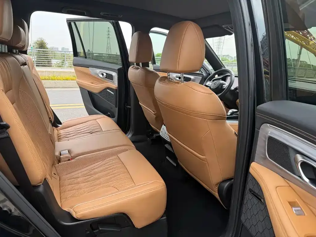 GAC Motor Trumpchi GS8 — фото 4