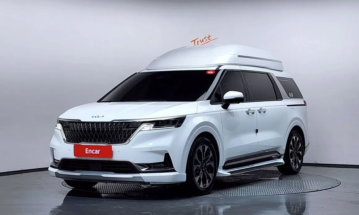 Kia Carnival — фото 1