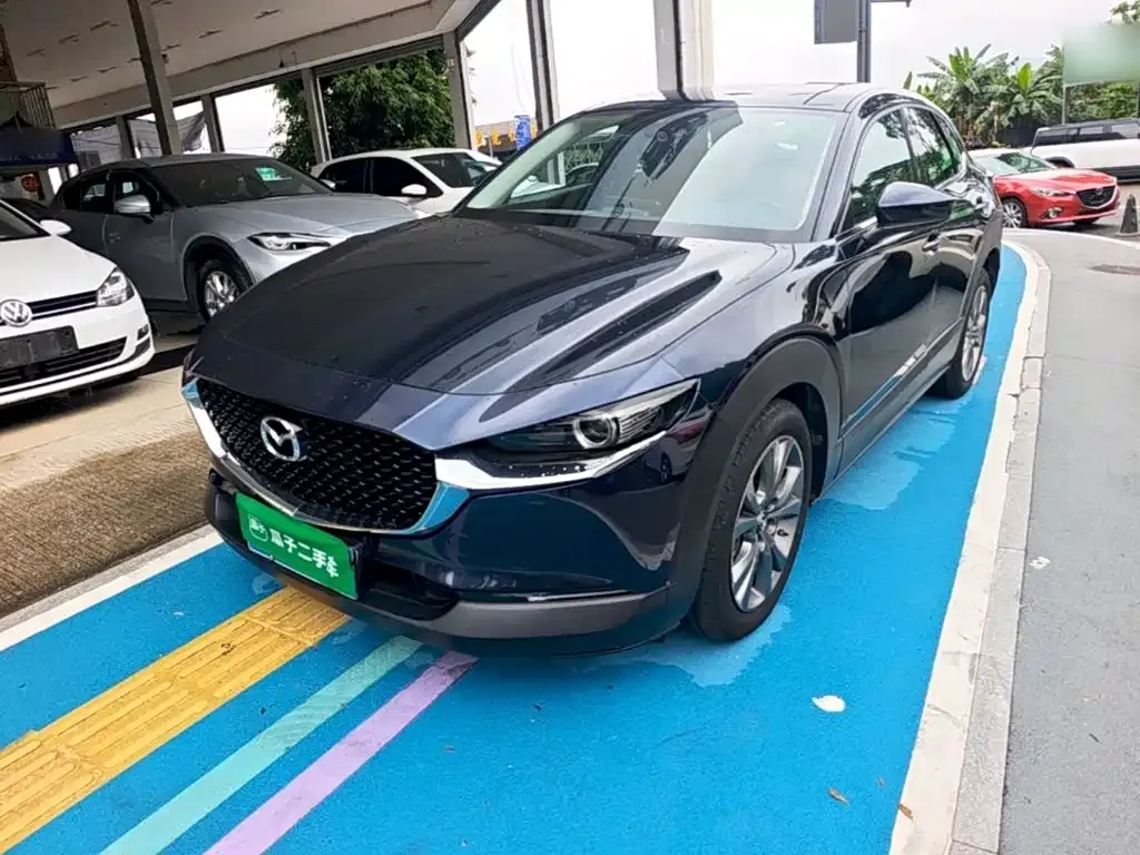 Mazda CX-30 — фото 1
