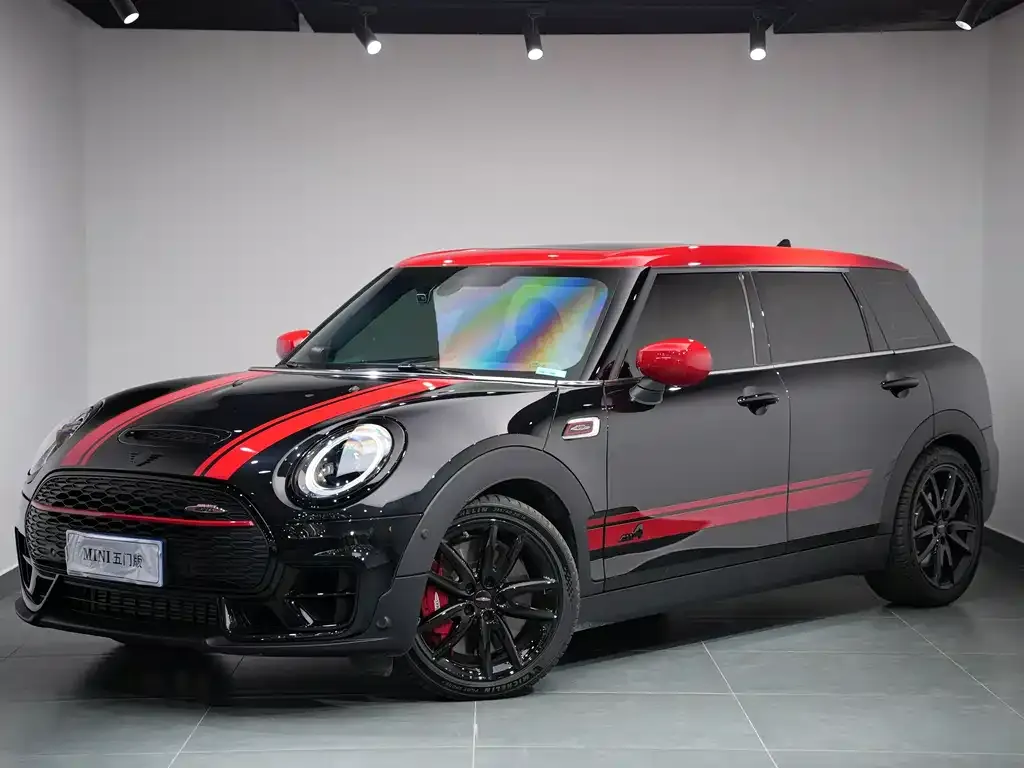 MINI Clubman JCW — фото 1