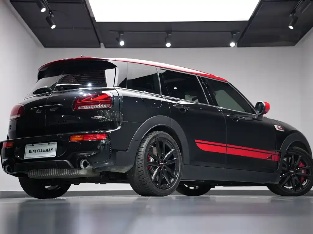 MINI Clubman JCW — фото 9