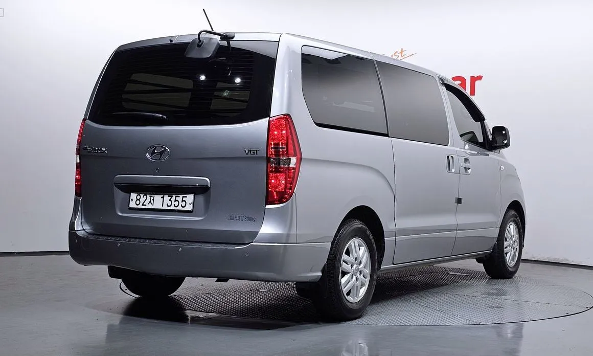 Hyundai Starex — фото 7