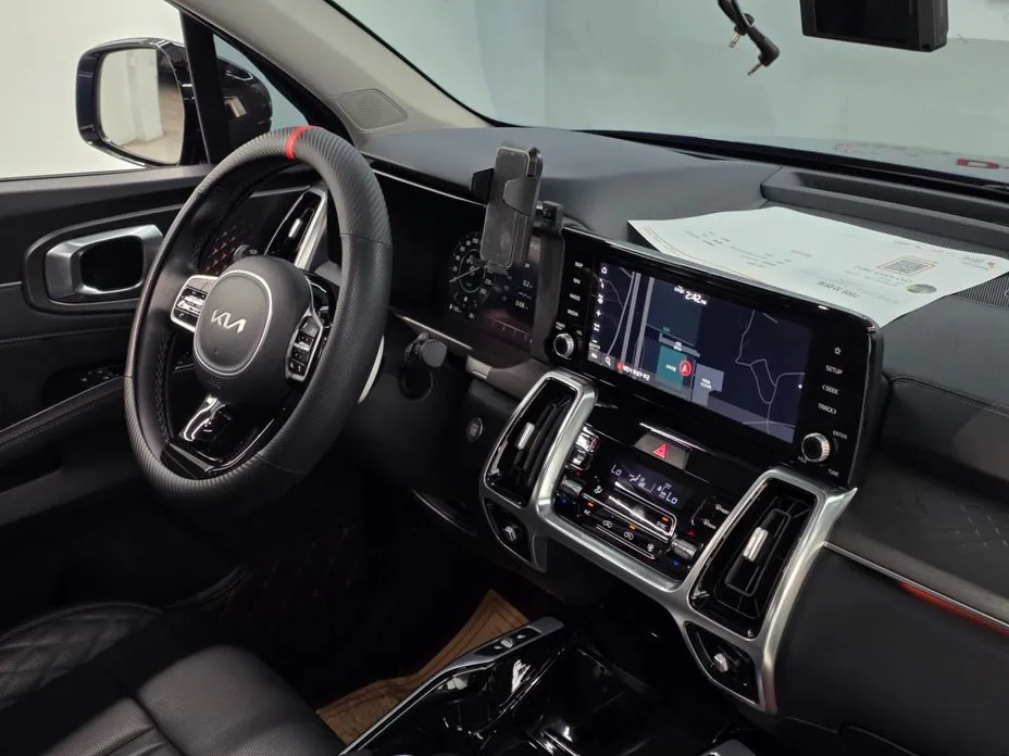 Kia Sorento — фото 5