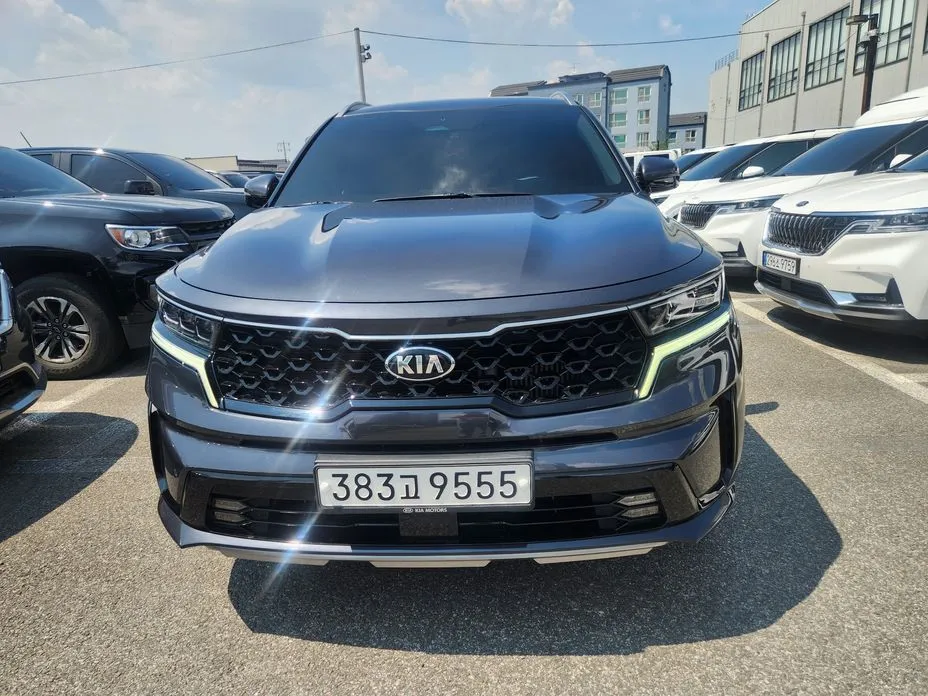 Kia Sorento — фото 1