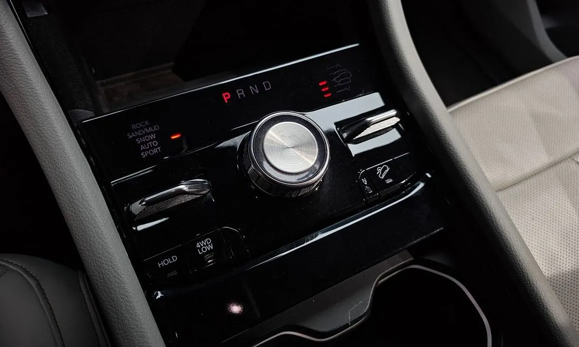 Jeep Cherokee — фото 7