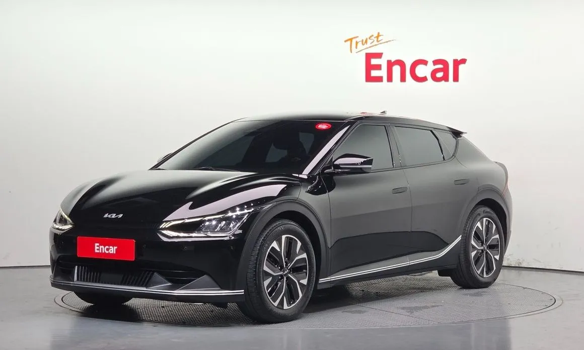 Kia EV6 — фото 1