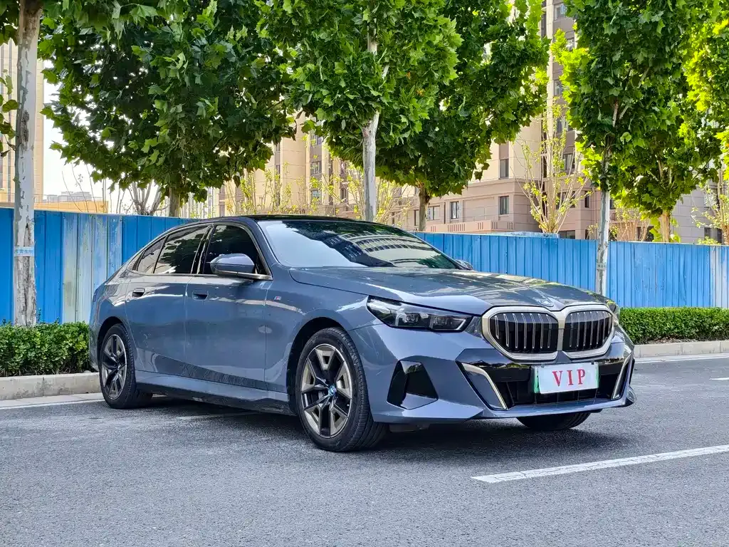 BMW i5 — фото 9