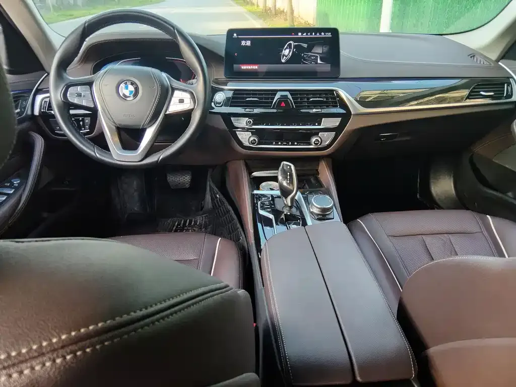 BMW 5 Series — фото 3