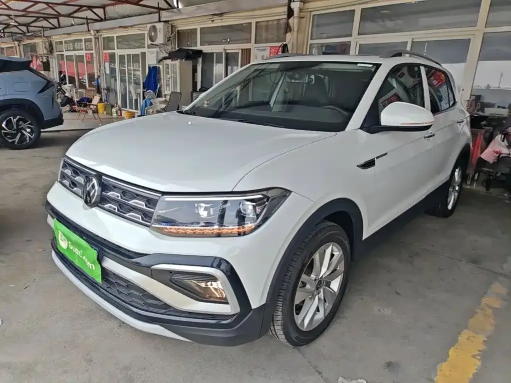 Volkswagen T-Cross — фото 1