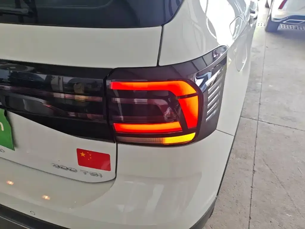 Volkswagen T-Cross — фото 2