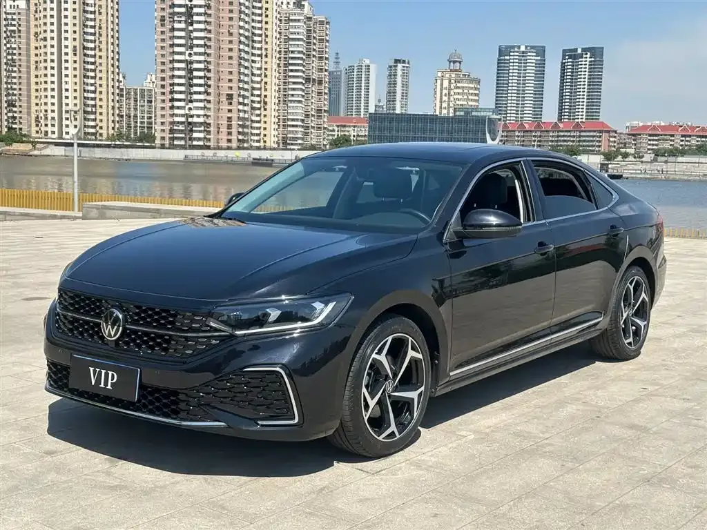 Volkswagen Passat — фото 5