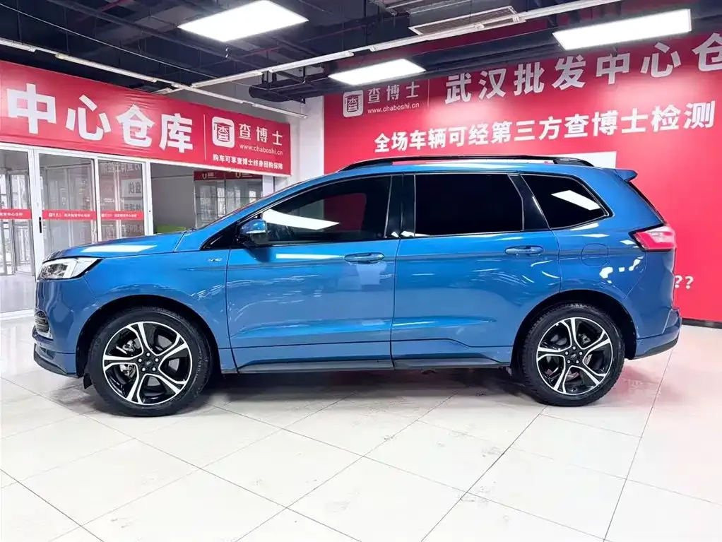 Ford Edge — фото 8