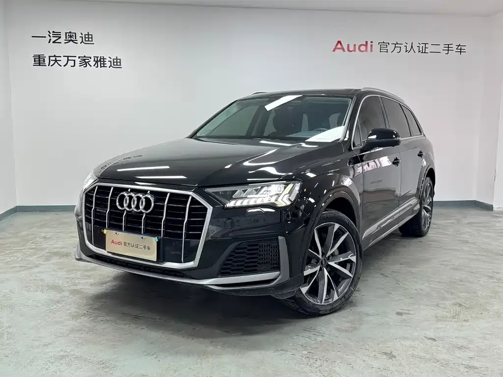 Audi Q7 — фото 1