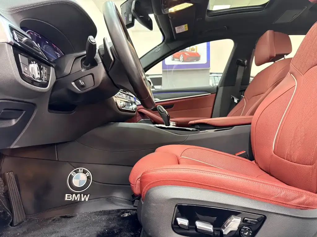 BMW 5 Series — фото 4