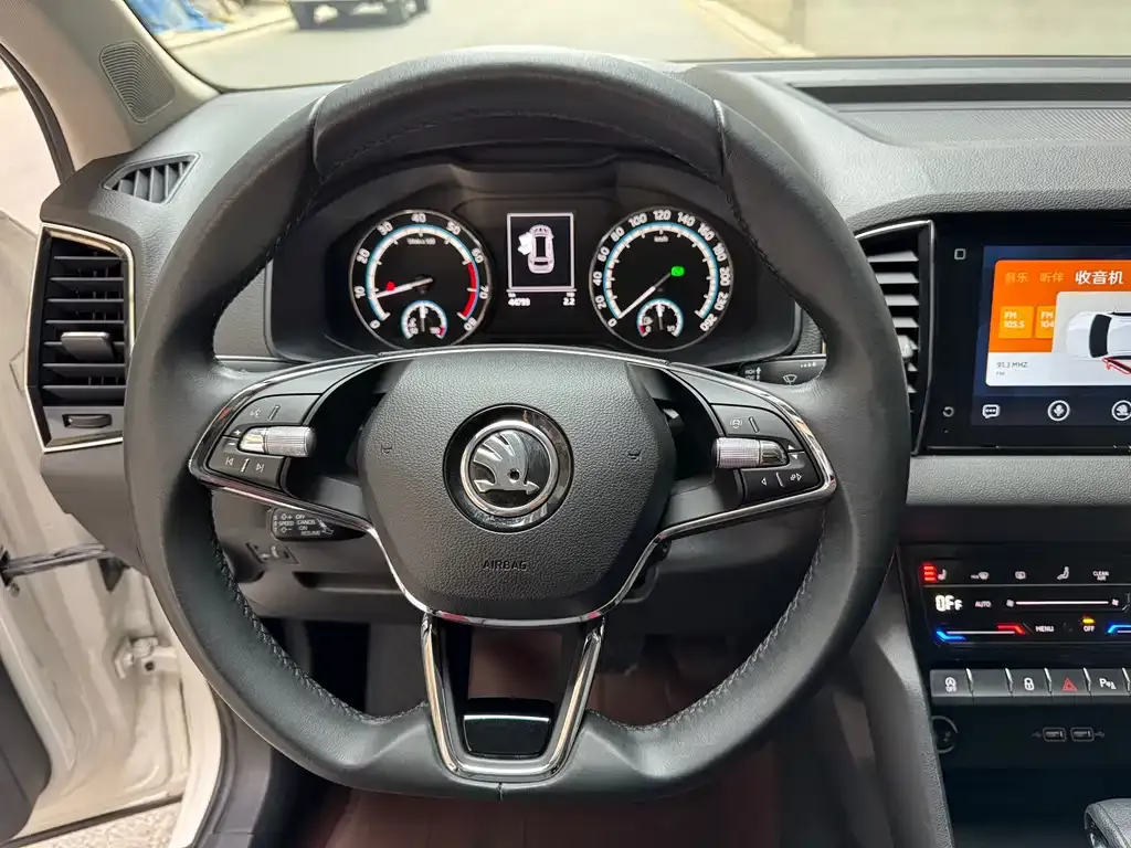 Skoda Karoq — фото 6