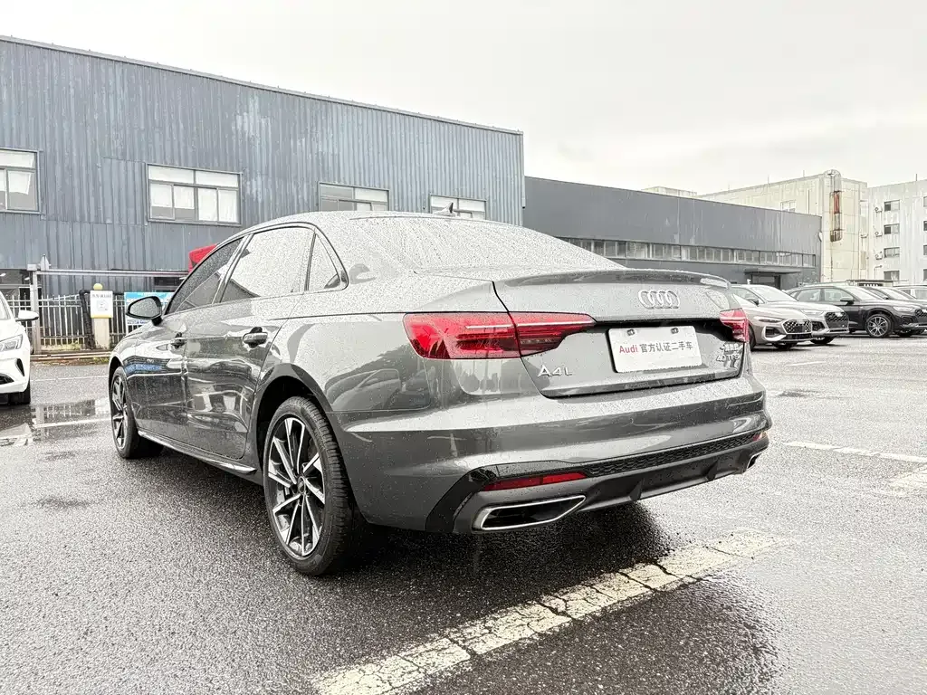 Audi A4L — фото 7
