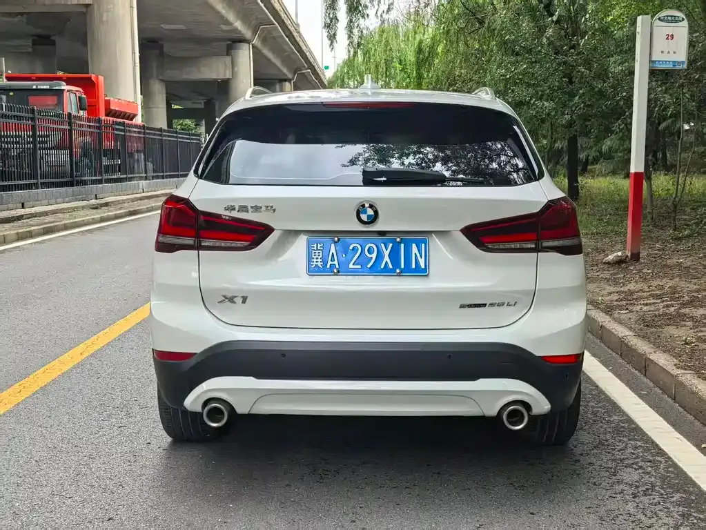 BMW X1 — фото 3