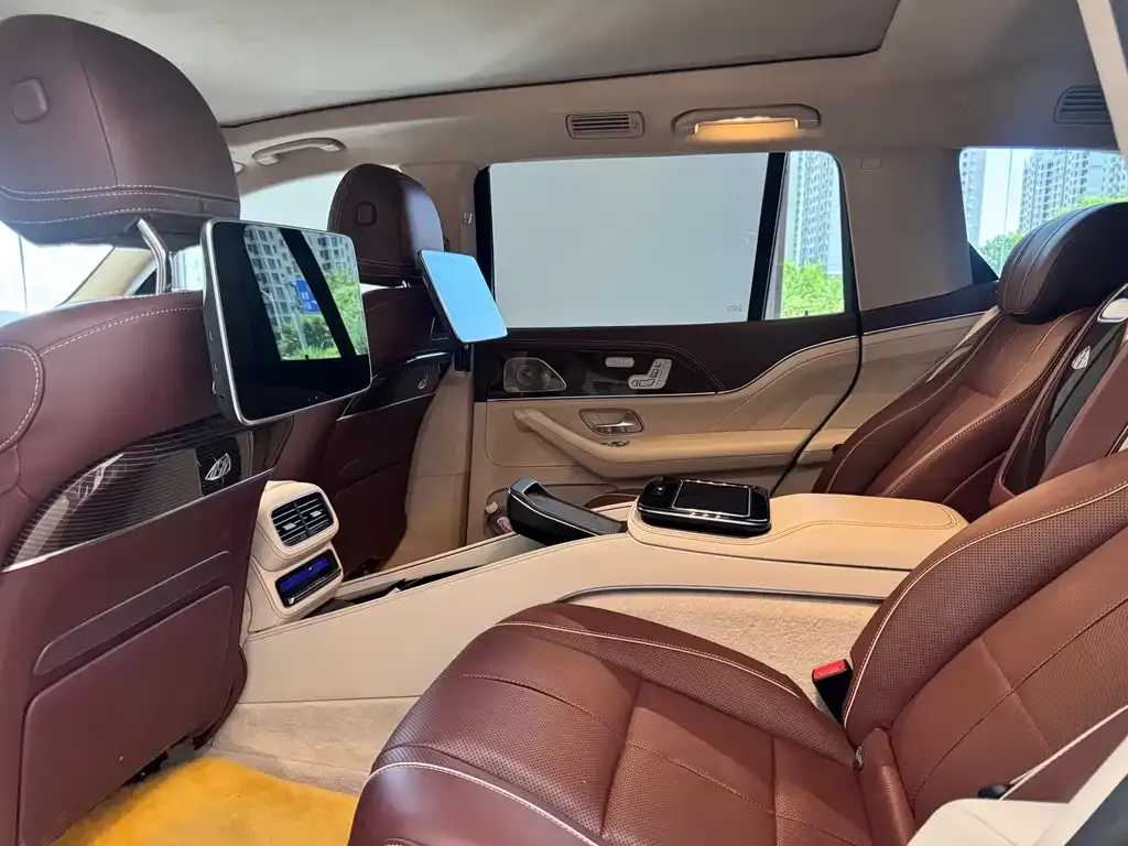 Mercedes-Benz GLS — фото 10