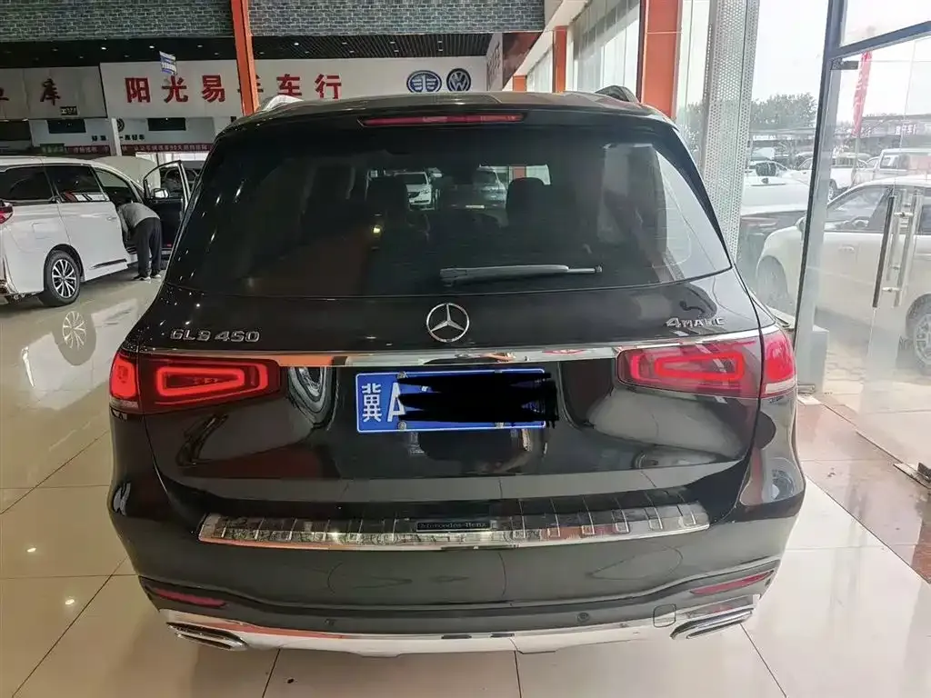 Mercedes-Benz GLS — фото 1