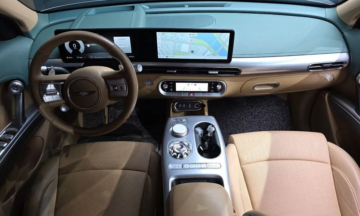 Genesis GV60 — фото 2