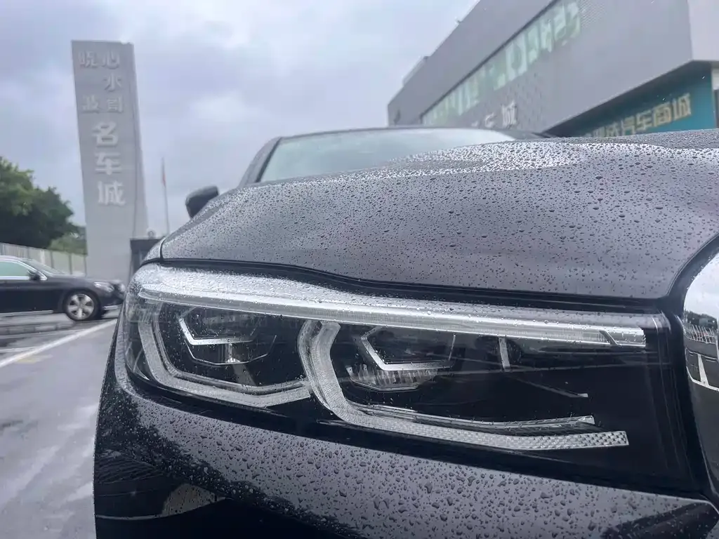 BMW 7 Series — фото 2