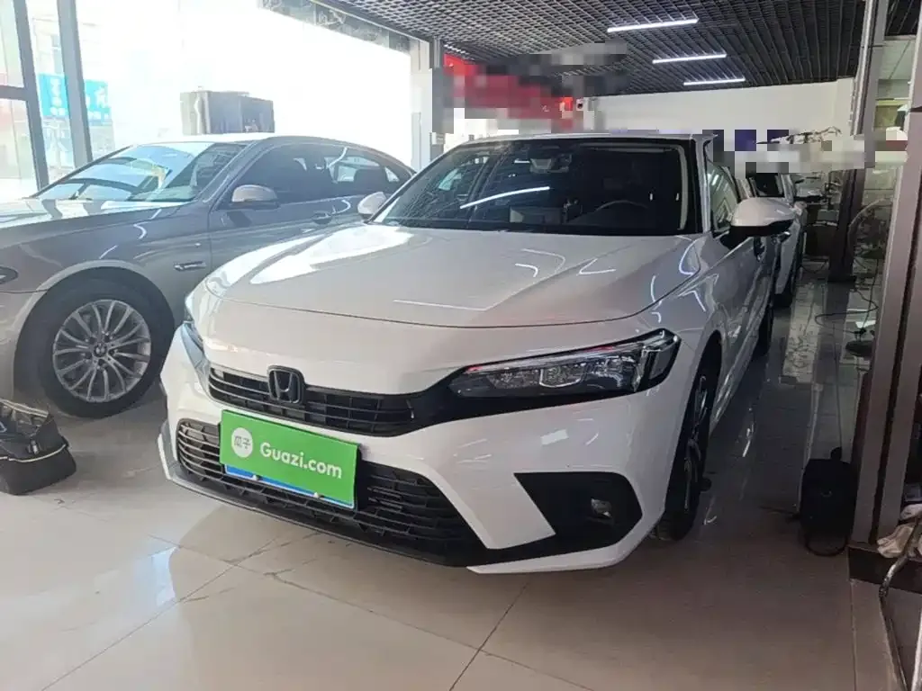 Honda Civic — фото 1