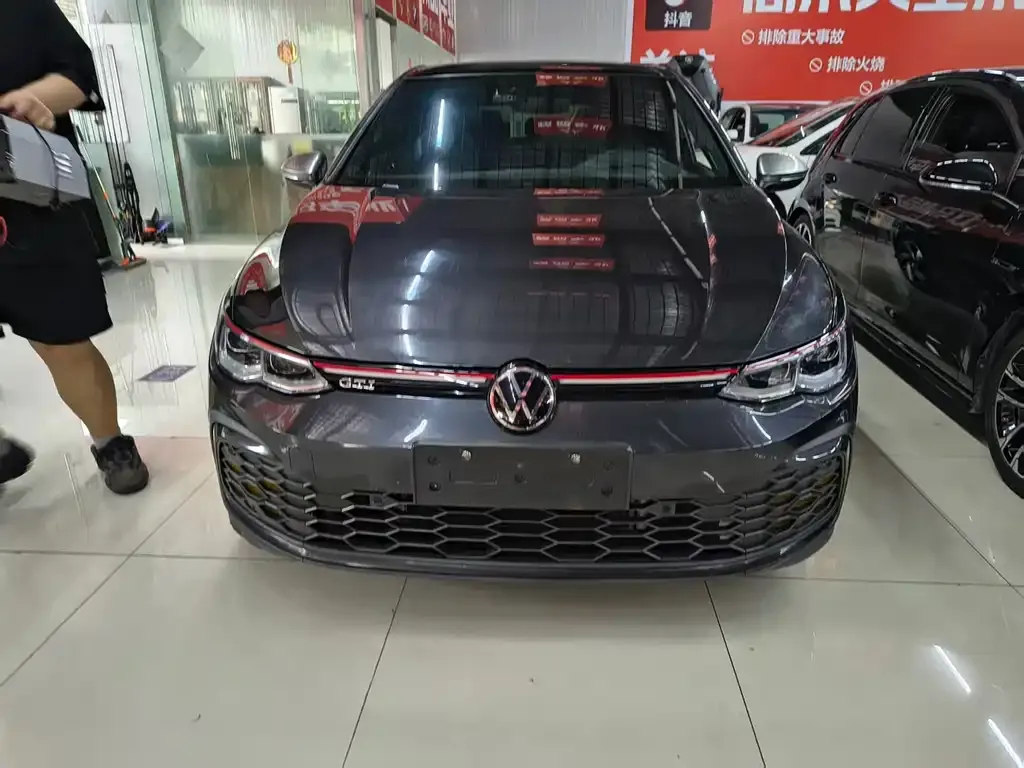 Volkswagen Golf GTI — фото 2