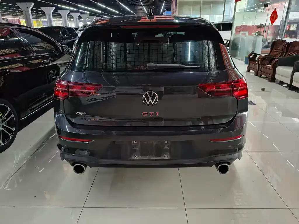 Volkswagen Golf GTI — фото 5