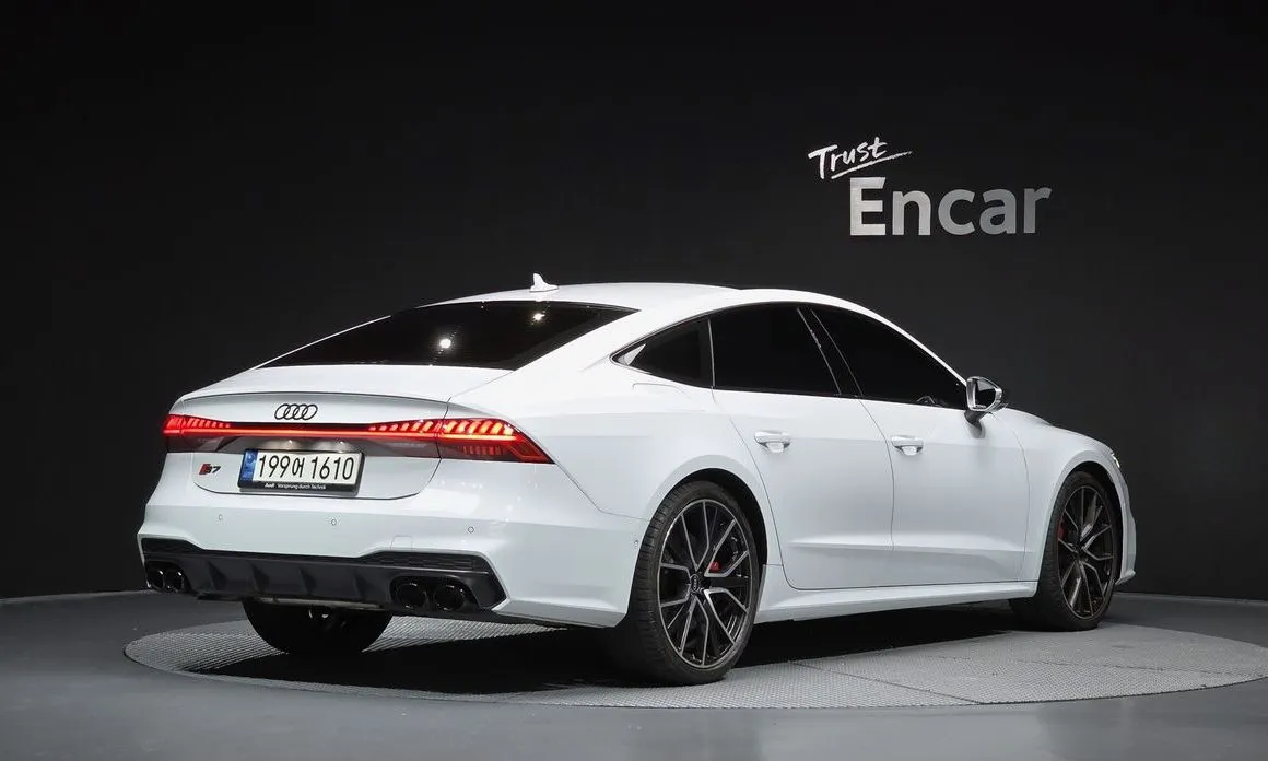 Audi S7 — фото 3